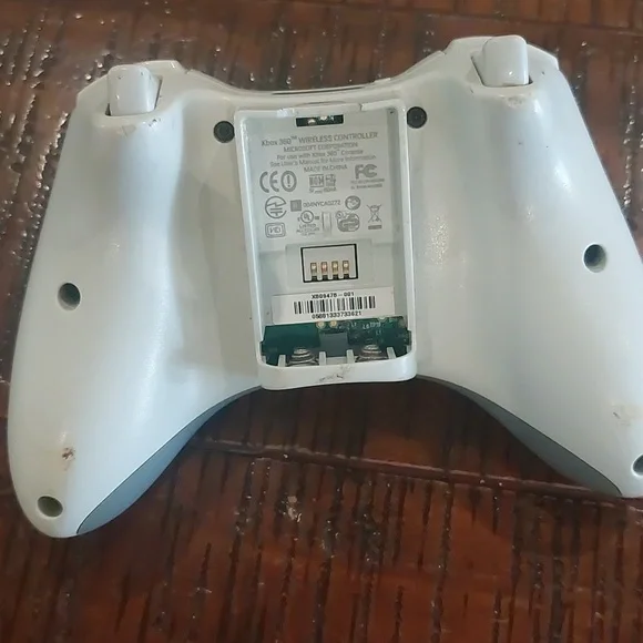 Xbox controller - Picture 2 of 2